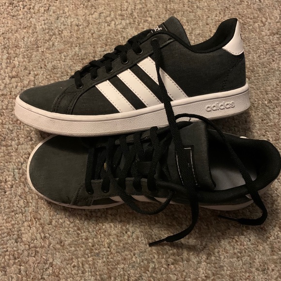 2 Like New Adidas - Picture 8 of 11